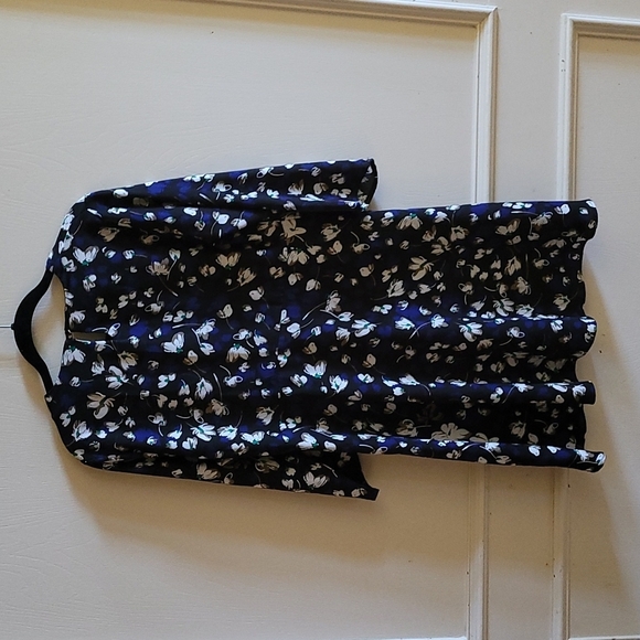 Like New, Goldie, Floral, Mini Skater Dress, Sz M, Black & Blue - Picture 2 of 6